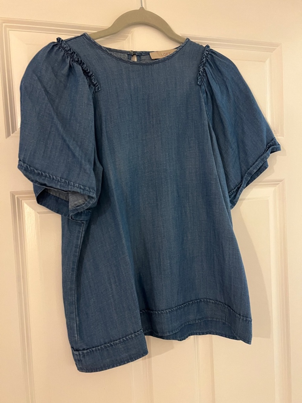 LOFT Chambray Puff-Sleeve Blouse - Blue